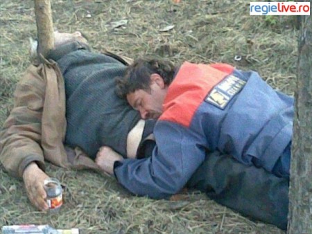 Aoleu,  cum au ajuns asa ? caterinca